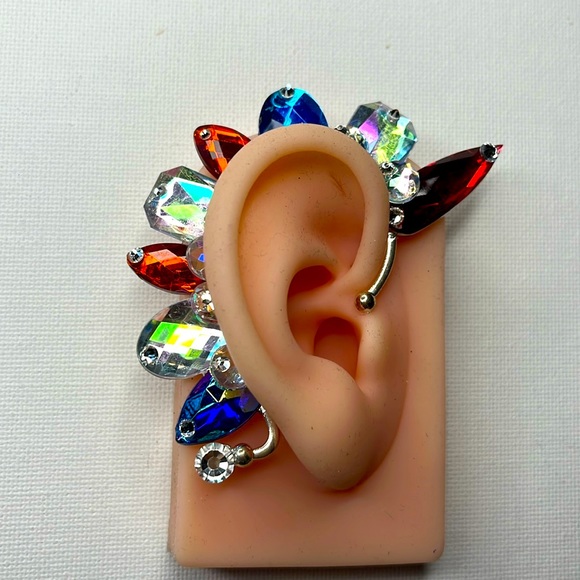 Red, white & blue rhinestone ear cuff - Picture 1 of 3